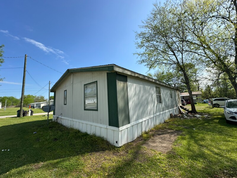 Building Photo - 114B Ava Ln