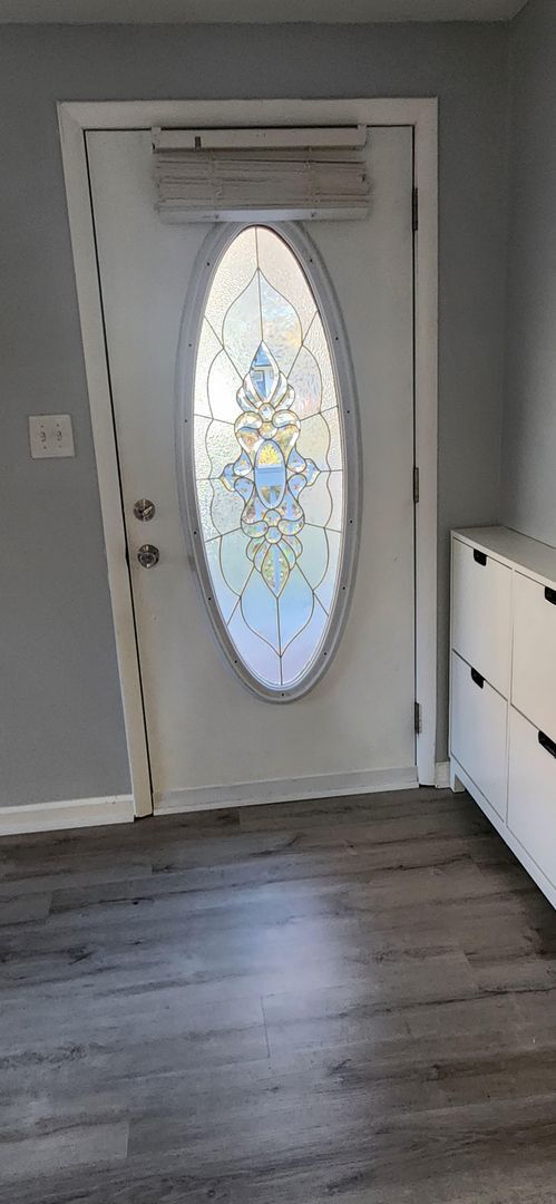 Building Photo - Cozy 3 Bedroom Rambler Nestled on a large ...