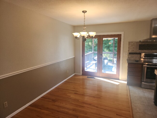 Building Photo - 5065 Filarees Cir