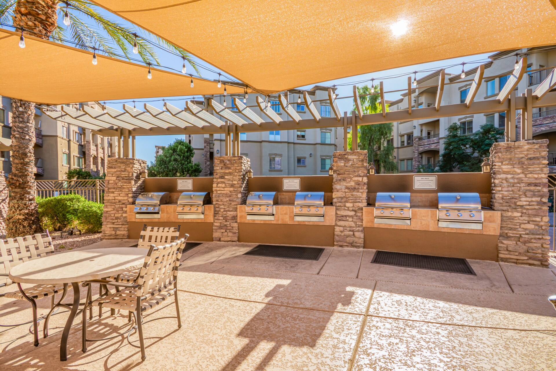 Building Photo - 5450 E Deer Valley Dr