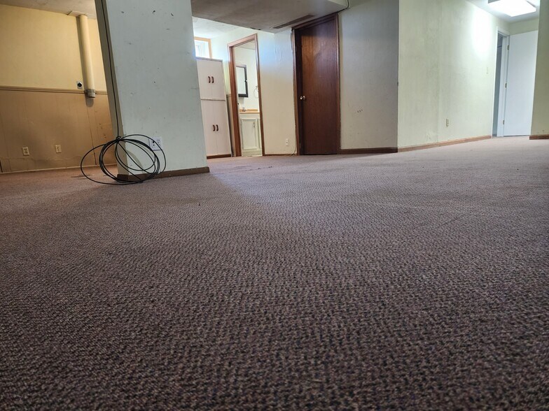 Basement Den - 811 W Main St
