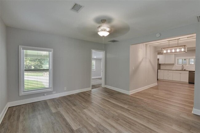 Building Photo - 74 Rountree Rd
