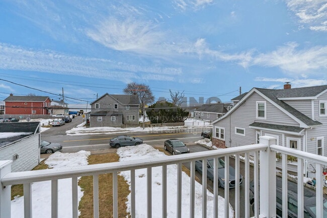 Building Photo - 498 Park Ave