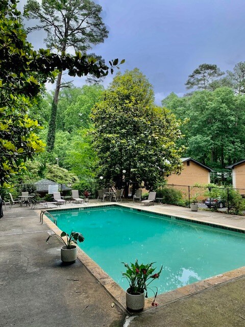 Building Photo - 1010 Scott Blvd