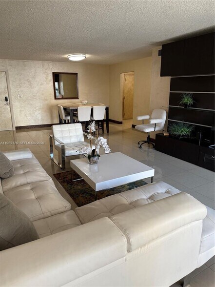 Building Photo - 200 177th Dr