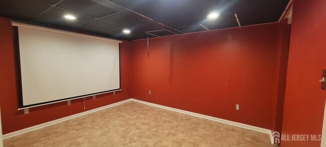 Building Photo - 24 Cotoneaster Ct