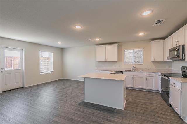 Building Photo - 801 Ozark Path