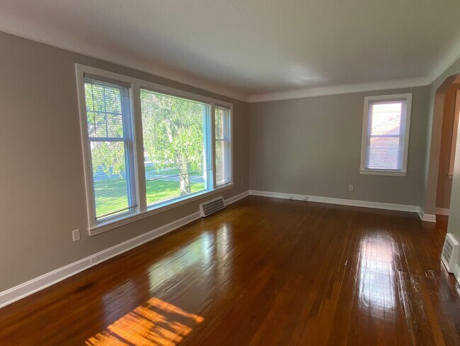 Building Photo - 5248 Haverford Dr