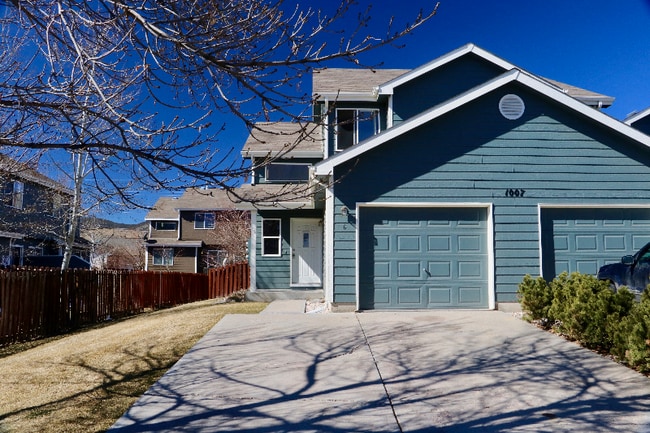 Building Photo - 1007 Cuerto Ln