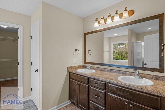 Building Photo - 469 Archie Way