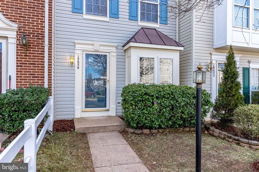 Building Photo - 15656 Three Otters Pl