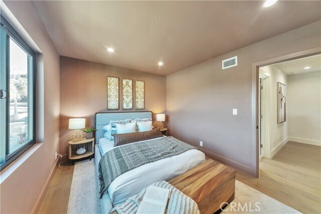 Building Photo - 11268 Dona Lola Dr