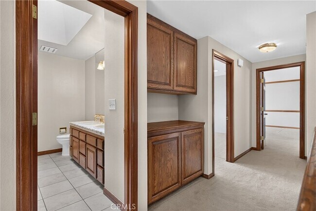 Building Photo - 28917 Scotsview Dr