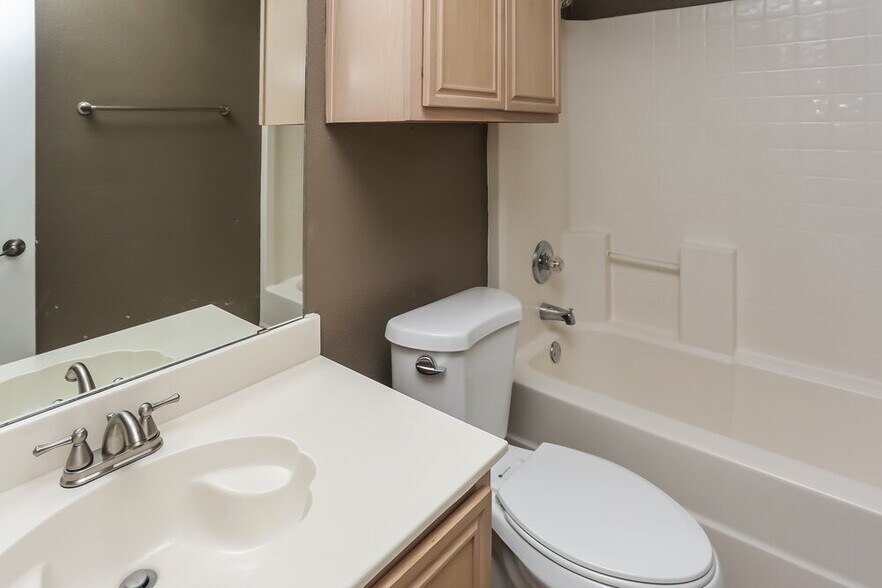 Building Photo - 1217 Crooked Creek Ct