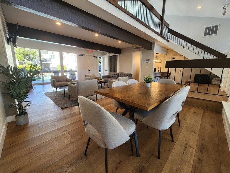 1sr Floor Rec Room - 18645 Hatteras St