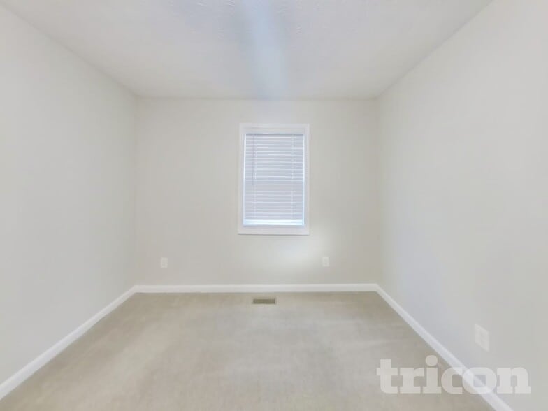 Building Photo - 3845 Forsythia Way