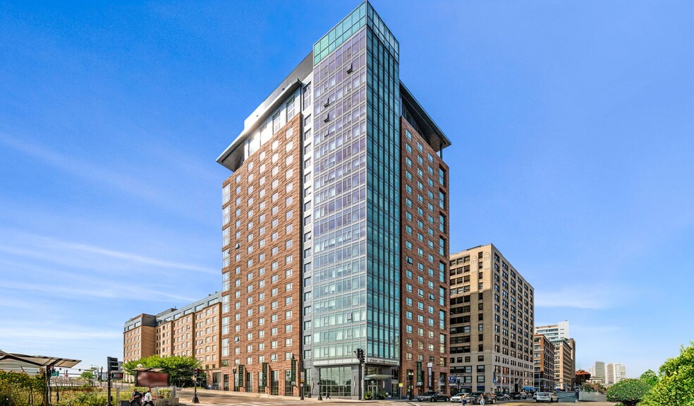 Luxury apartments in the heart of Boston - One Greenway