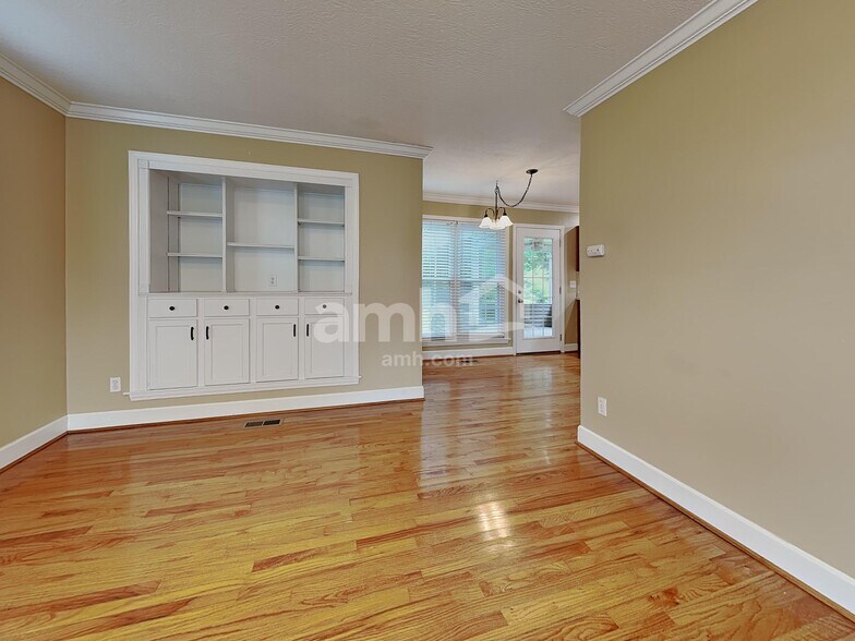 Building Photo - 5009 Alpha Terrace Ln
