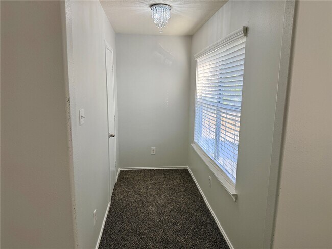 Building Photo - 9011 Aspen Trace Ln