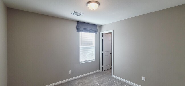 Building Photo - 8745 Boa Vis Ave