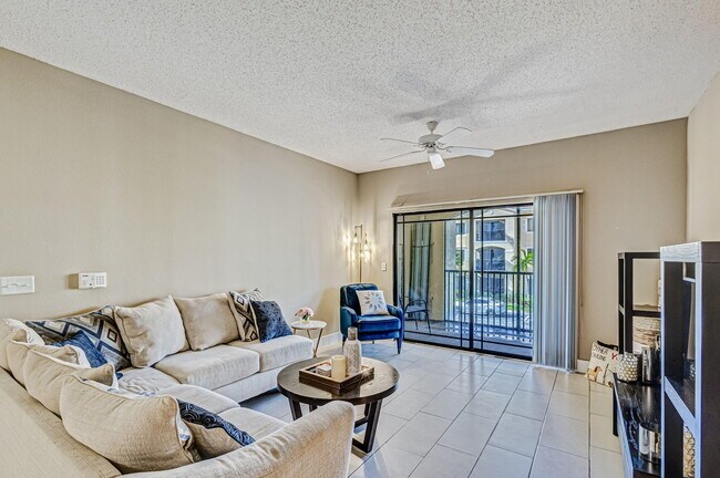 Building Photo - 3019 Alcazar Pl