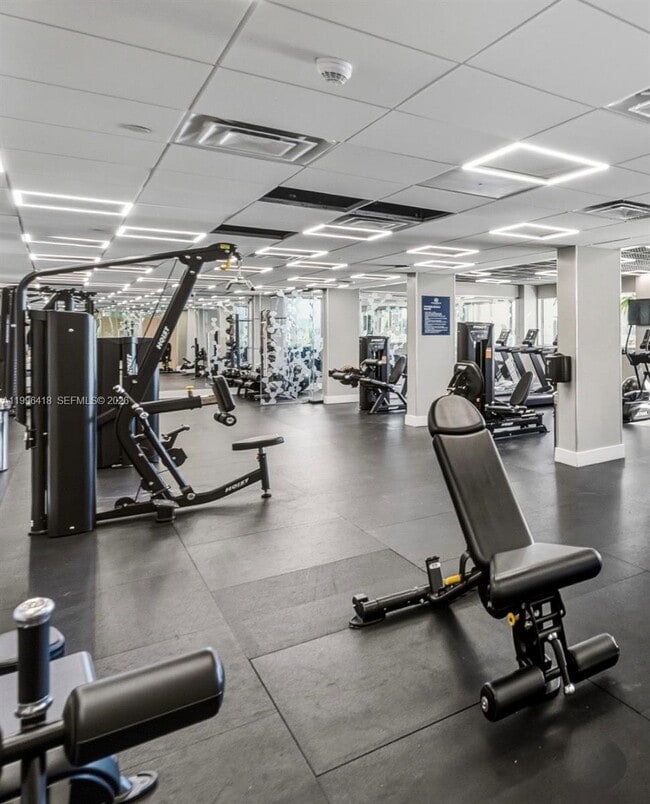 Building Photo - 7501 E Treasure Dr