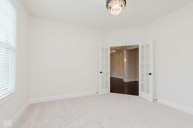 Building Photo - 10264 Normandy Way