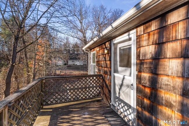 Building Photo - 85 Hicock Dr