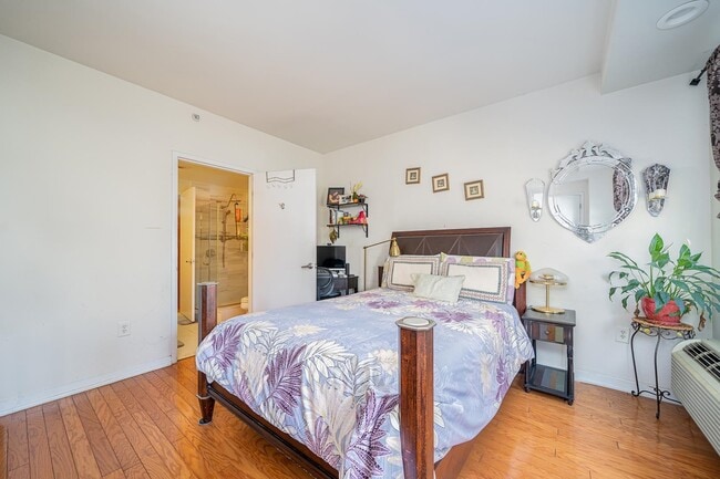 Building Photo - 149 Essex St