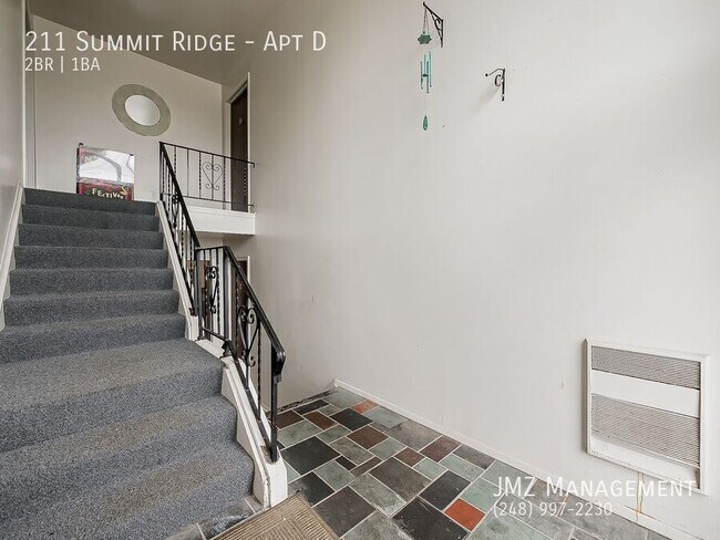 Building Photo - 211 Summit Ridge-Apt D