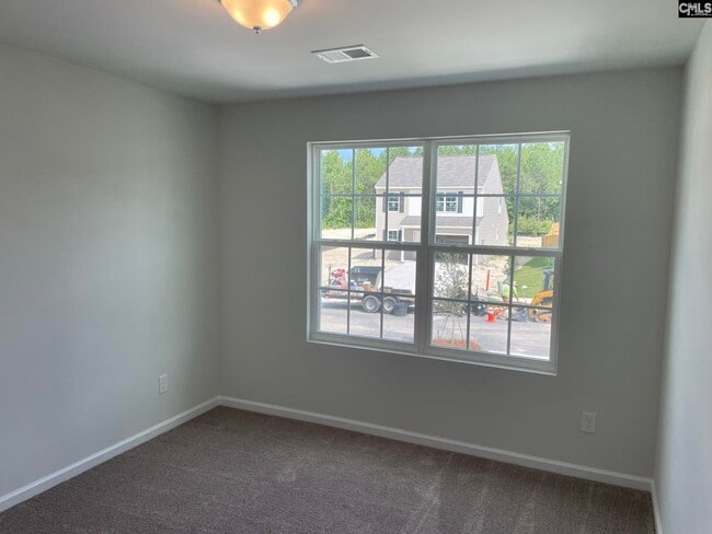 Building Photo - 425 Eclipse Ln
