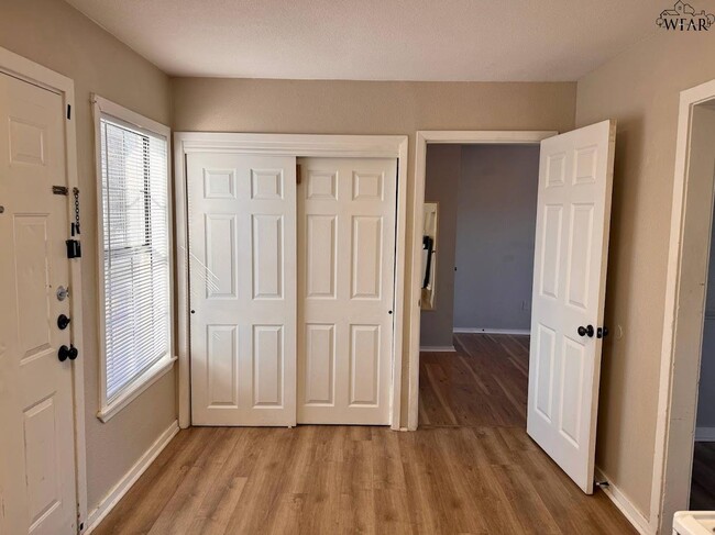 Building Photo - 2939 Parish St