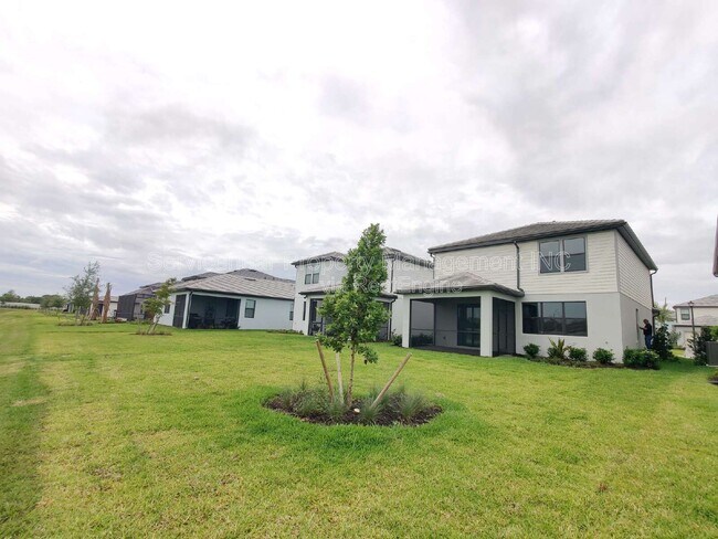 Building Photo - 6211 Baywood Ct