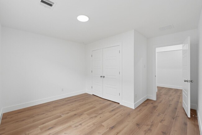 Building Photo - 13146 Lake Conroe Bay Rd