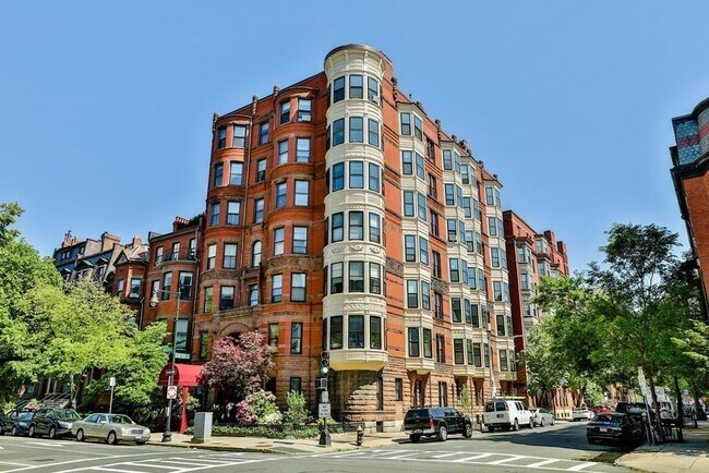 Building Photo - 295-297-297 Beacon St