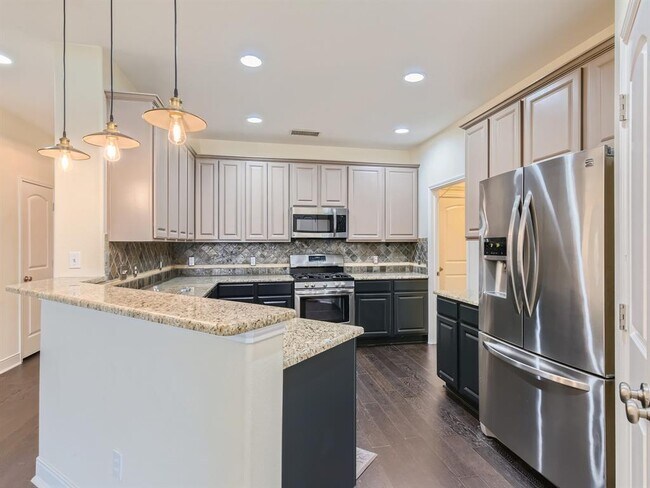 Building Photo - 2210 Onion Creek Pkwy