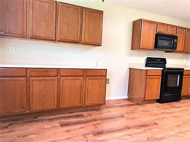 Building Photo - 714 Kinston Ct