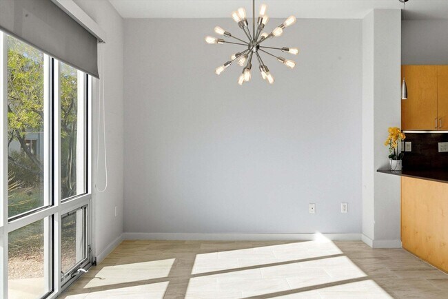 Building Photo - 3936 Silver Ave SE