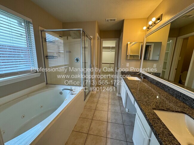 Building Photo - 16407 Thyme Green Ln