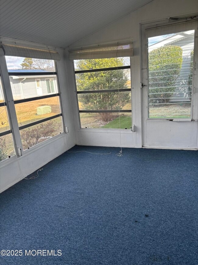 Building Photo - 25 Robinson Rd