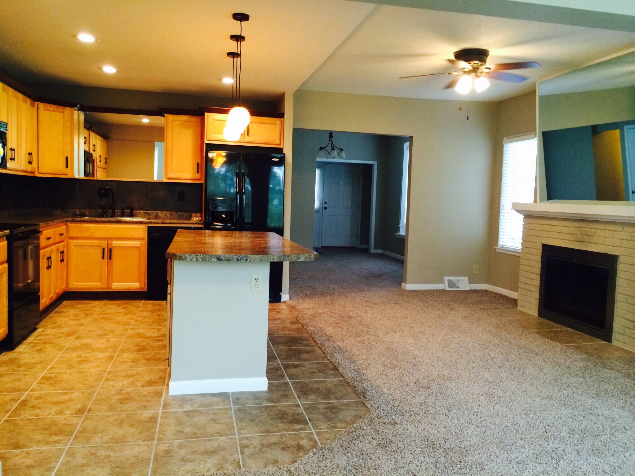 Building Photo - 208 Chestnut Ave