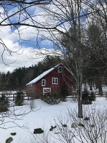 Building Photo - 1046 County Rd