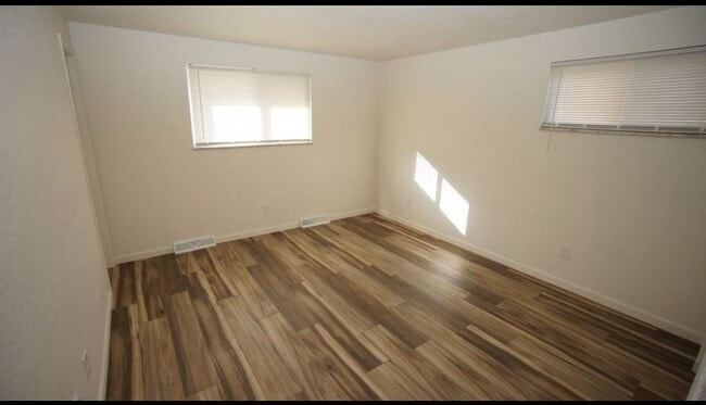 Building Photo - 6252 S Ash Cir W