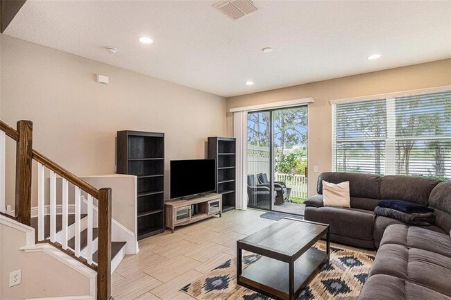 Building Photo - 9152 Fox Sparrow Rd