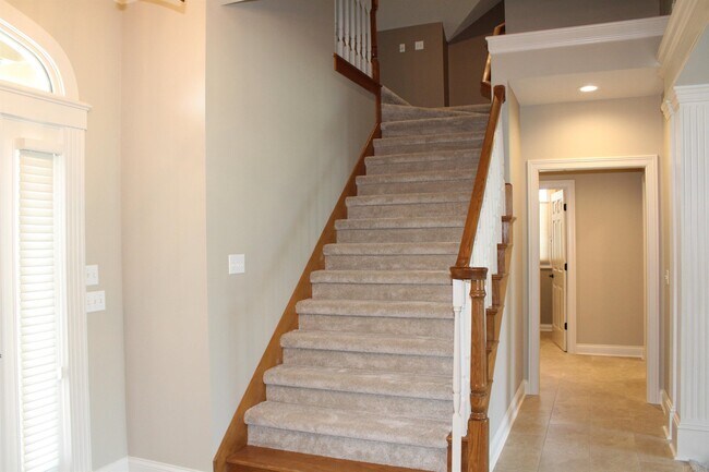 Building Photo - 10632 Lantern Bay Cove