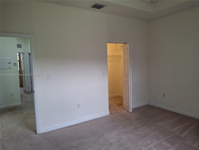 Building Photo - 9320 W 33rd Ln