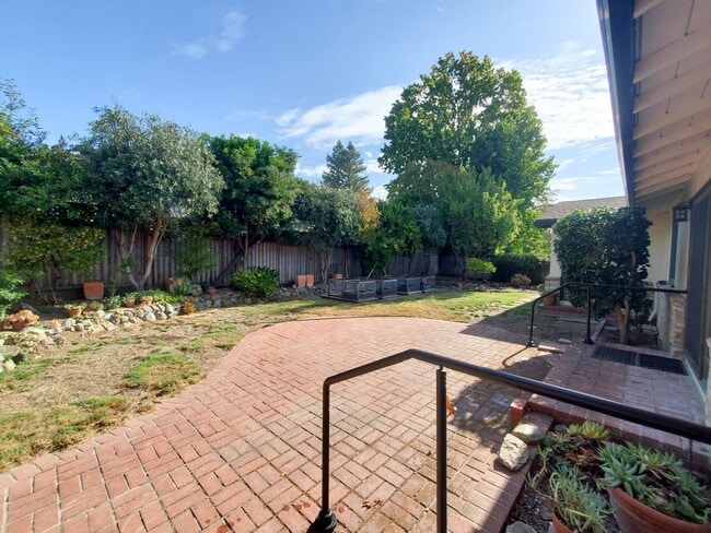 Building Photo - Stylish Single-Level in Marinwood | Great ...