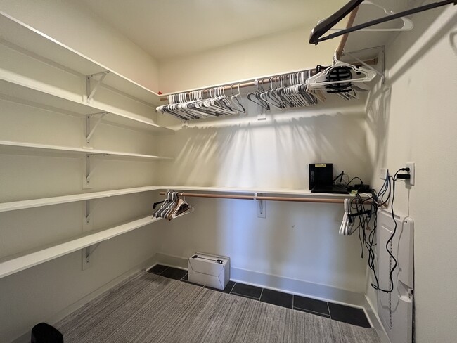 Building Photo - 6444 Burnet Rd