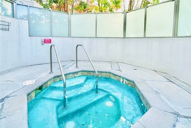 Building Photo - Beautiful 1 bedroom 1 Bathroom, Central Pa...