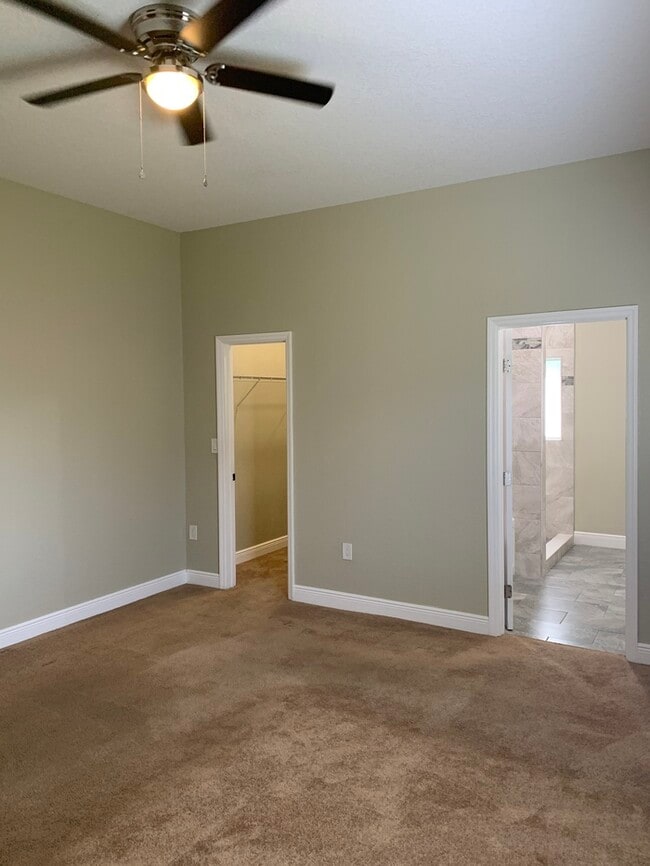 Building Photo - NEWER CONSTRUCTION MODERN HOME